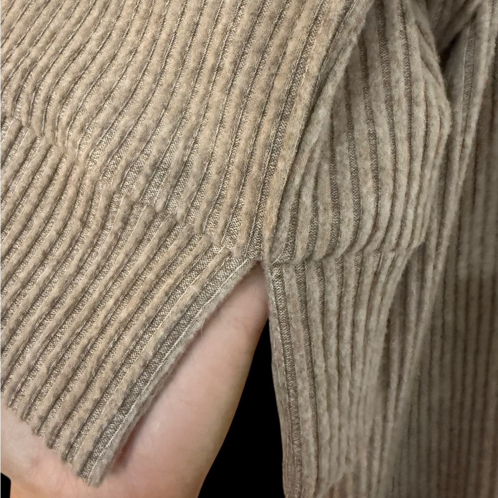 ALO Yoga Muse hoodie cropped ribbed-knit in gravel heather size M - Picture 3 of 5
